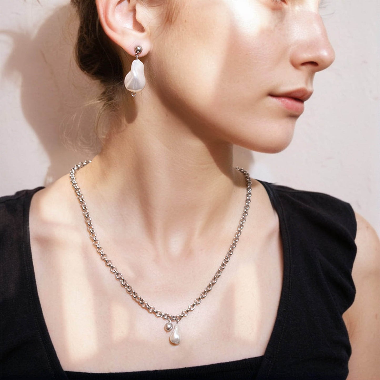 Summertime Vermeer | Dangling Baroque Pearl Earrings