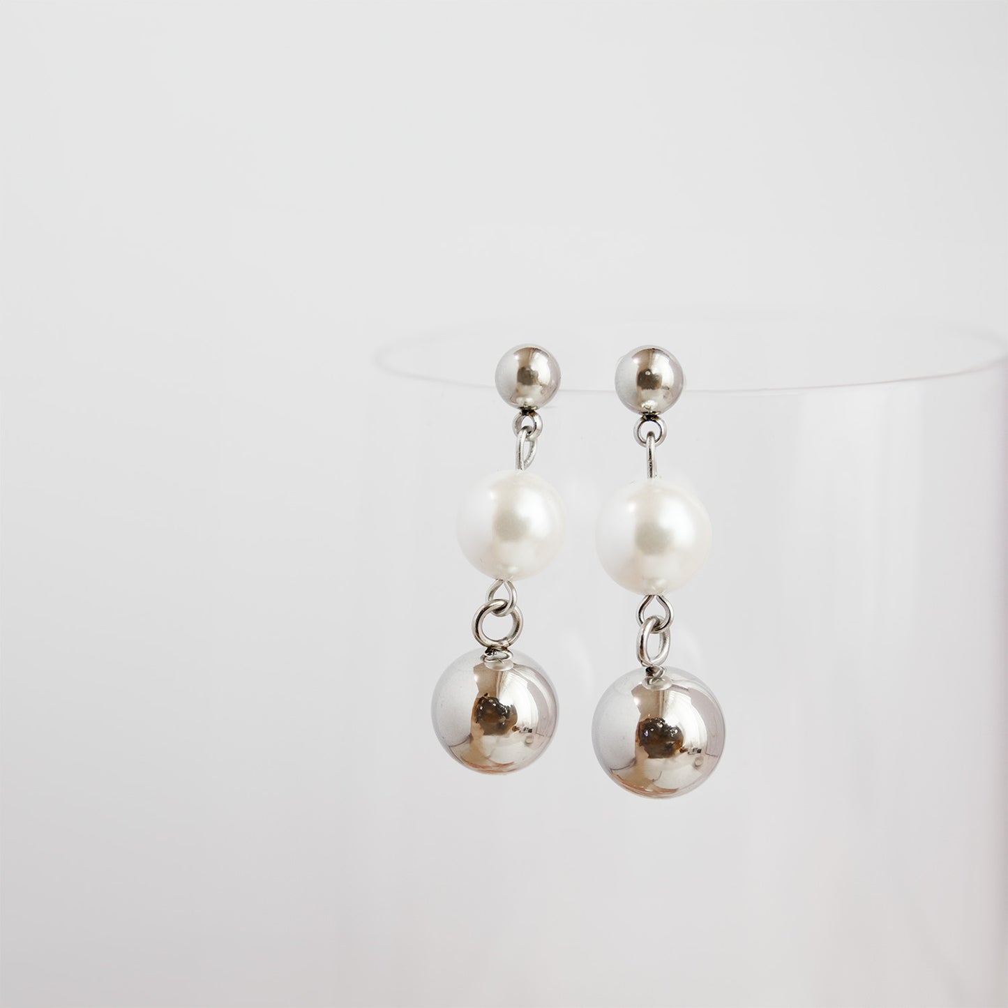 Summertime Vermeer | Pearl Stud- Big