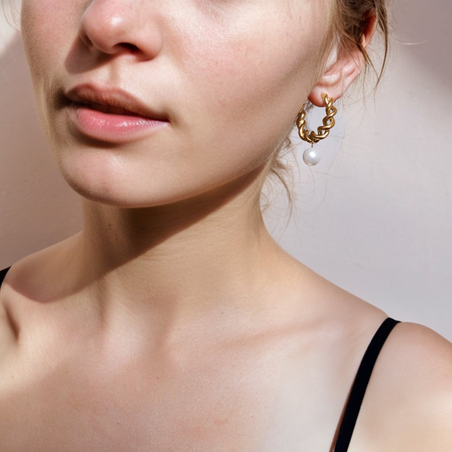 Summer Vermeer|Interwoven Pearl Earrings