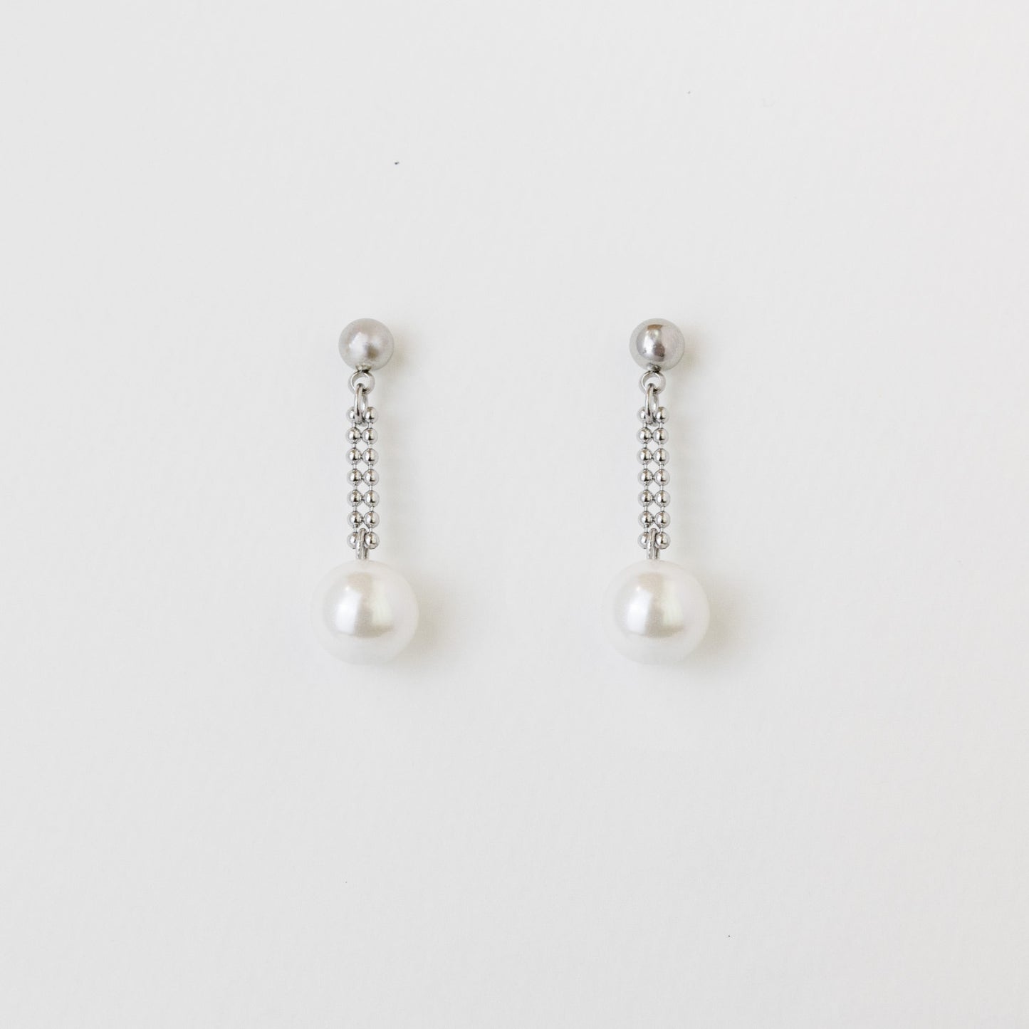 Summer Vermeer | Classic Dangling Pearl Earrings