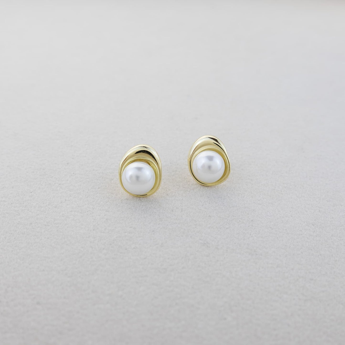 Bezel Pearl Studs