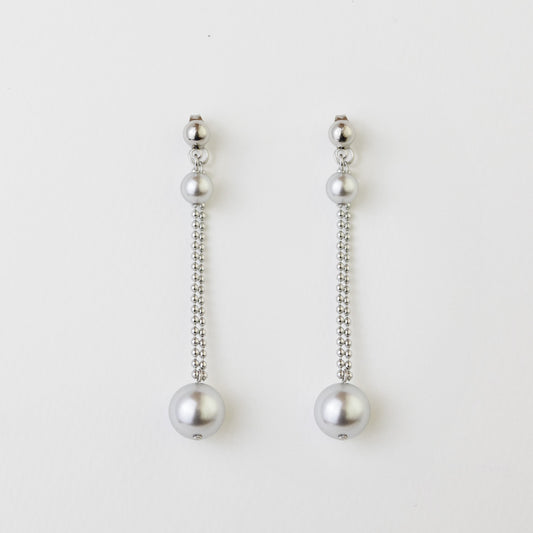 Summertime Vermeer | Silver Gray Pearl Earrings