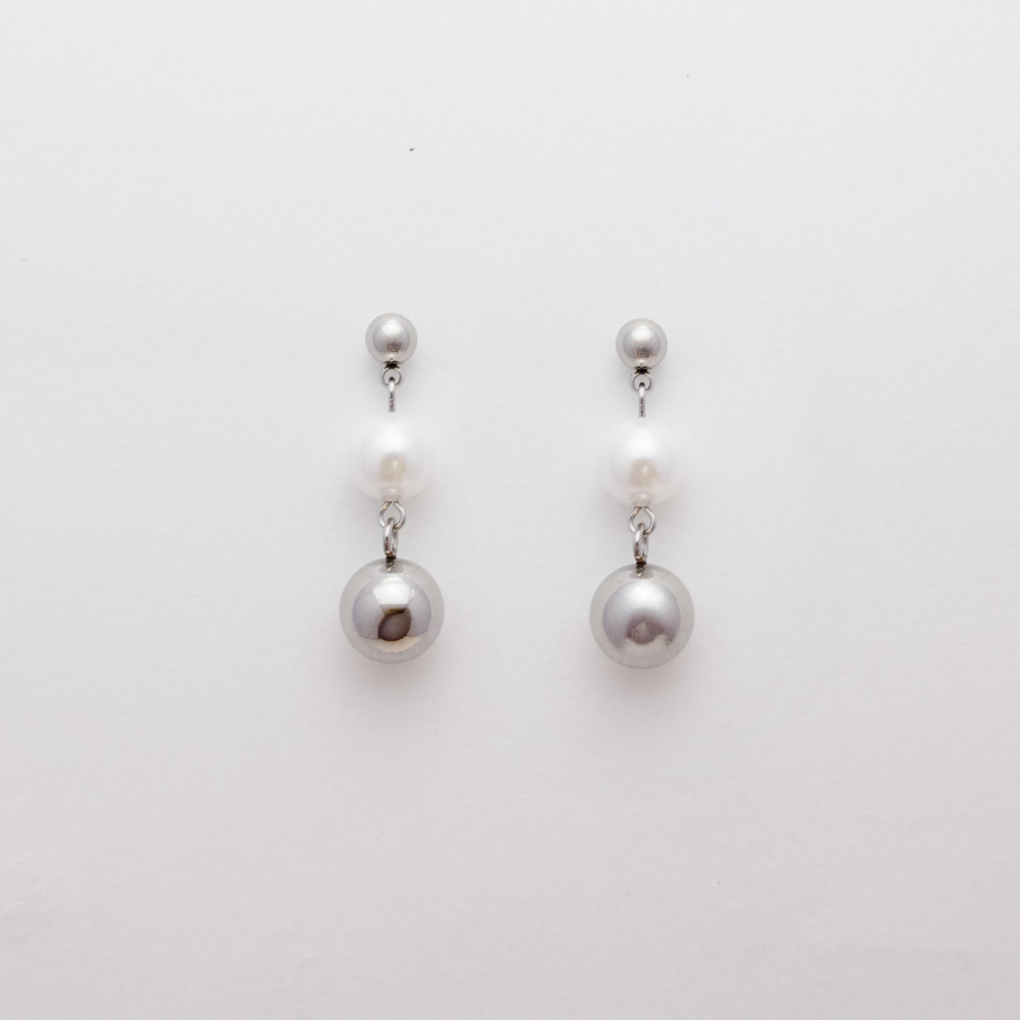 Summertime Vermeer | Pearl Stud- Big