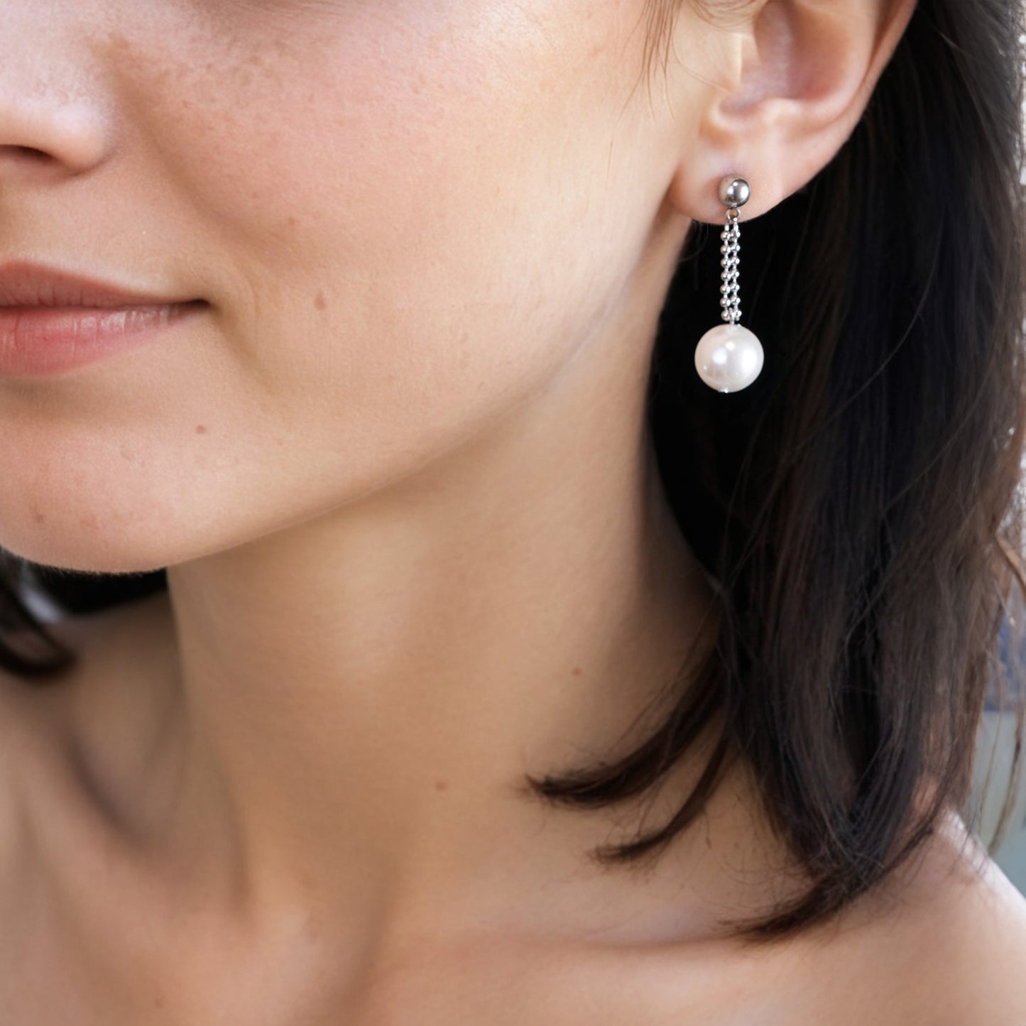 Summer Vermeer | Classic Dangling Pearl Earrings