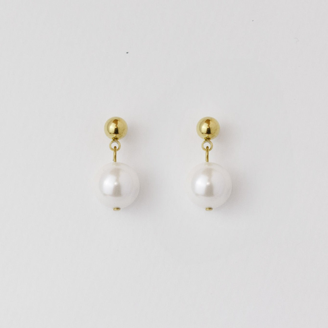 Summertime Vermeer|Dangling Single Pearl Earrings