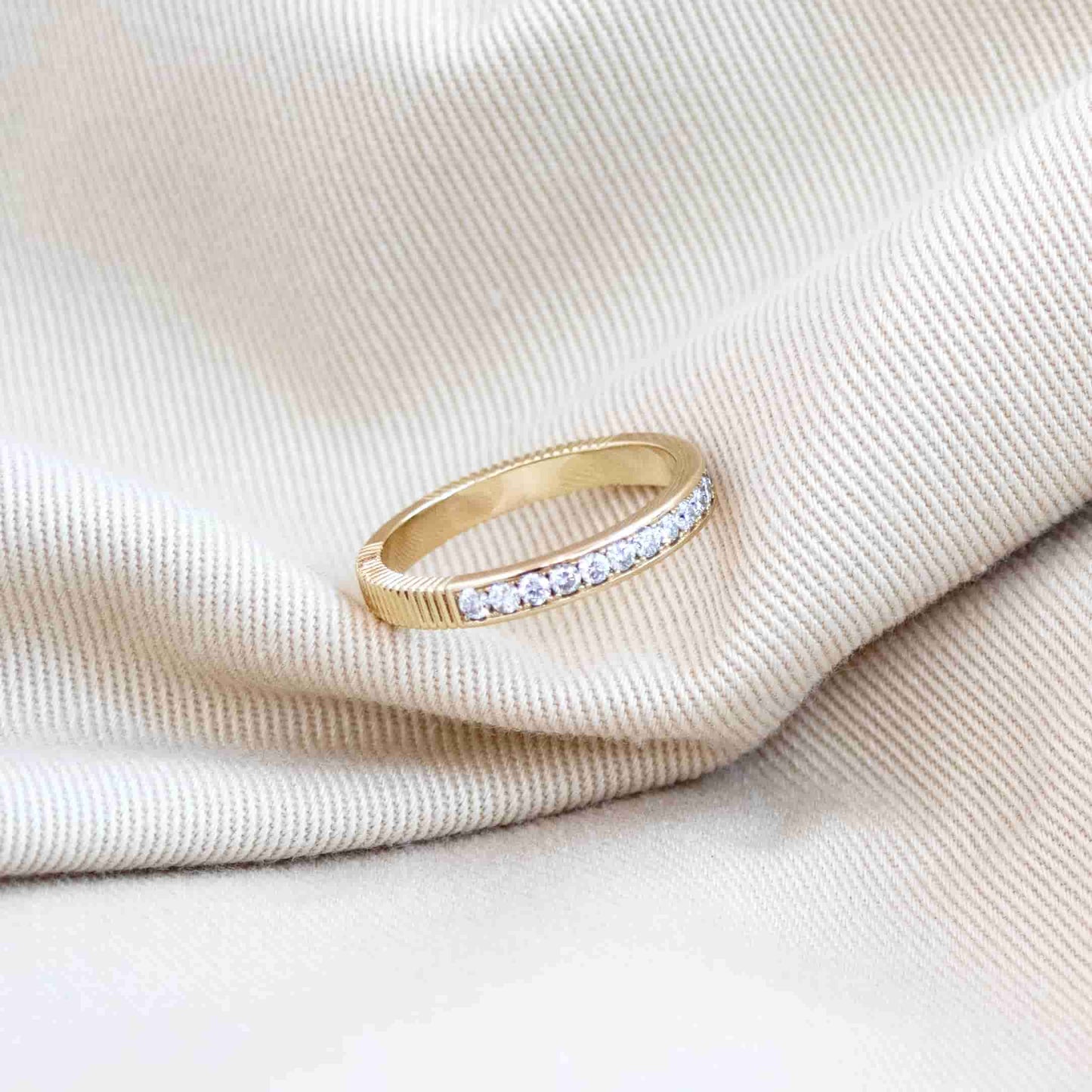 Foundation Radiance Ring