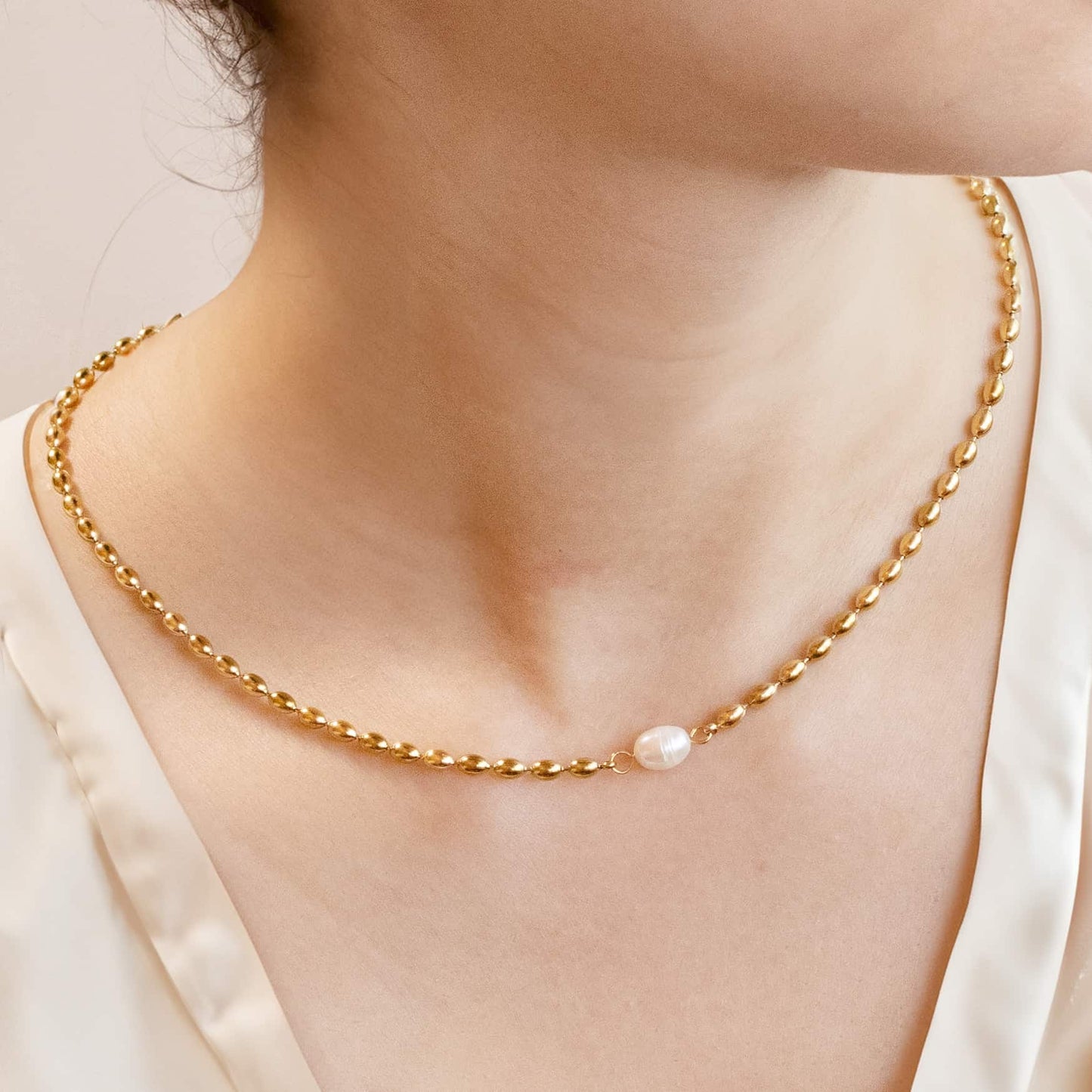 Droplet Pearl Necklace