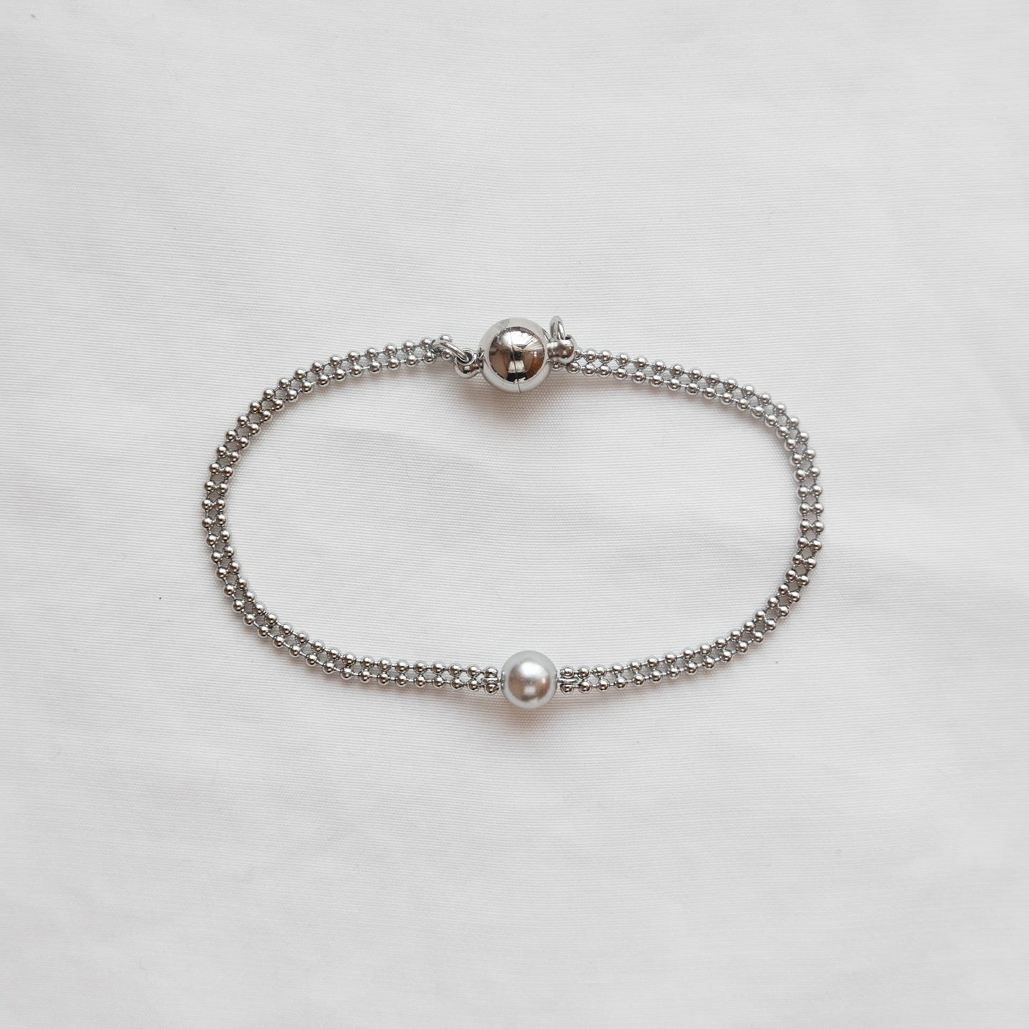 Summer Vermeer| Madama Silver Pearl Bracelet