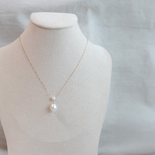 Lumière Dewdrop Pearl Necklace