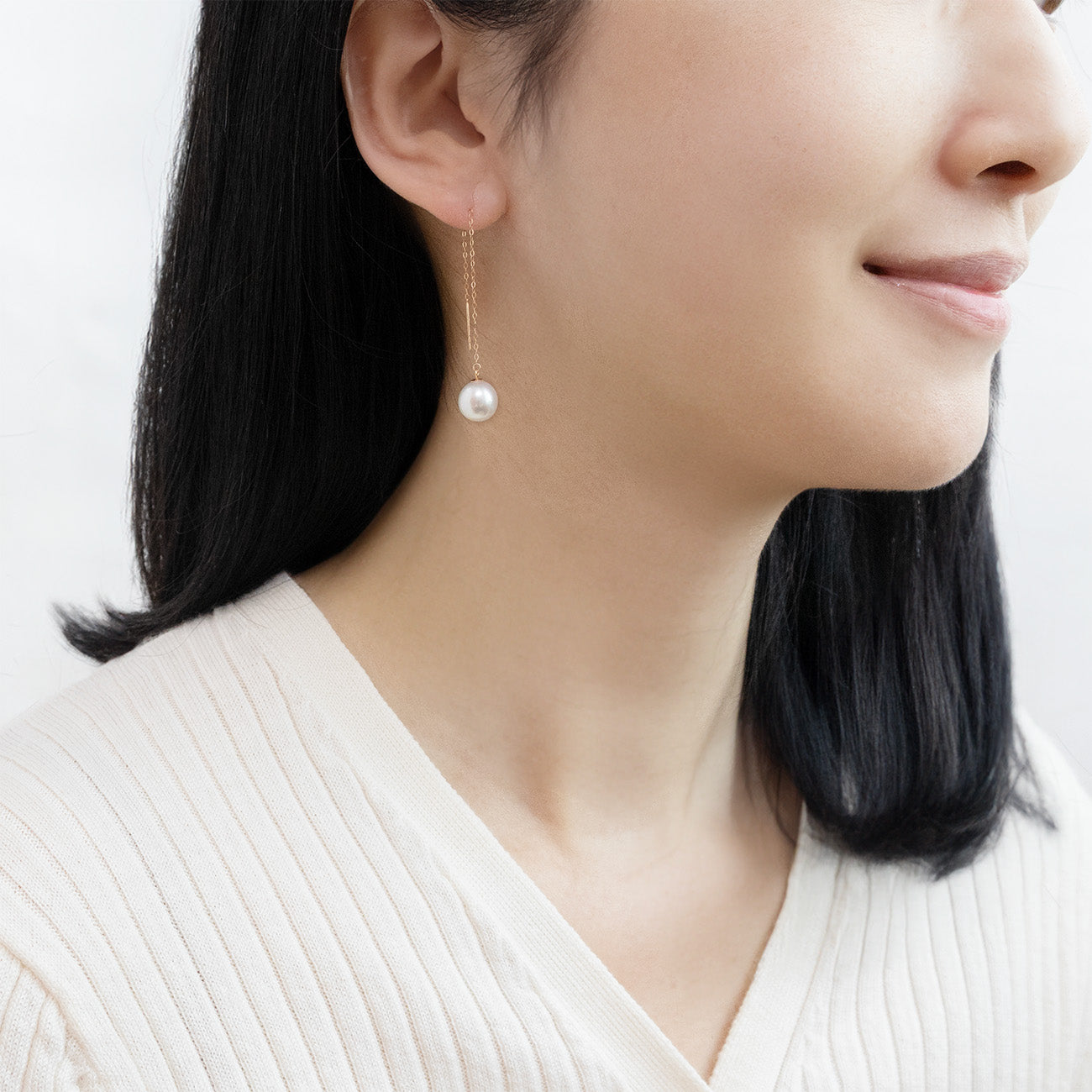 Lumière Pearl Chain Earrings