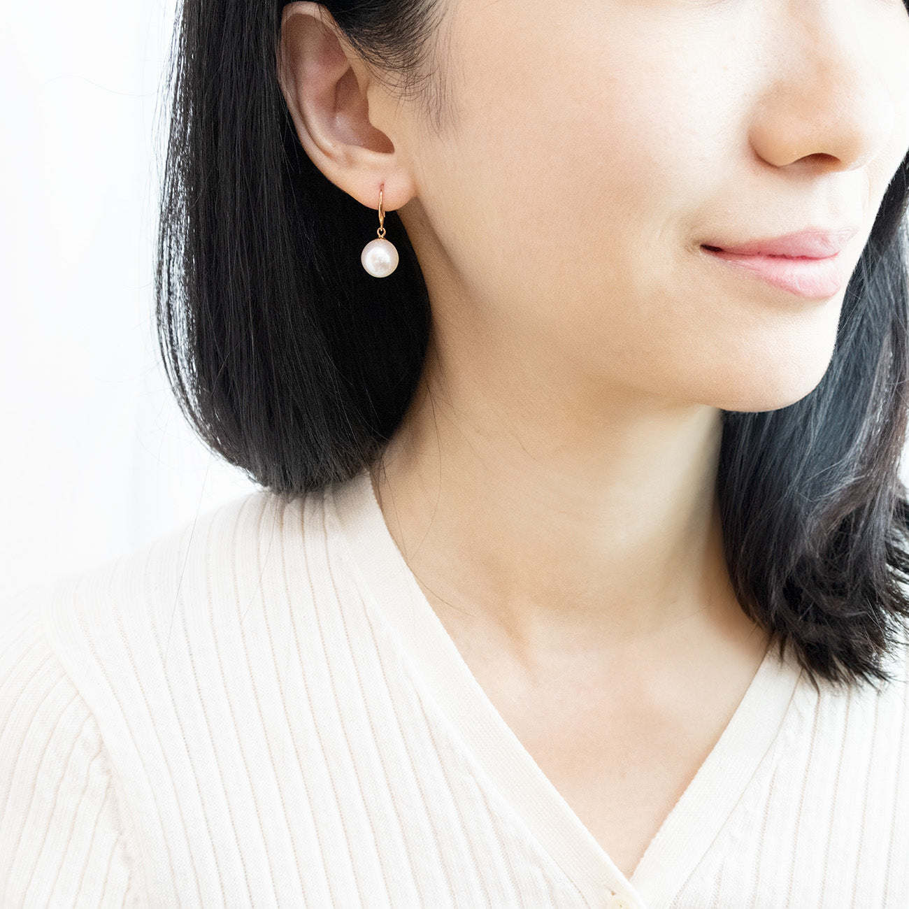 Lumière Pearl Hook Earrings