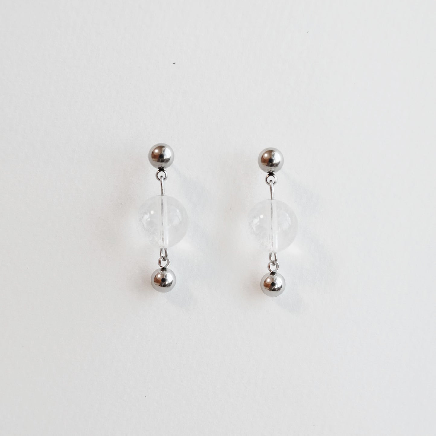 Summertime Vermeer|Dangling Clear Quartz Earrings (Limited Edition)