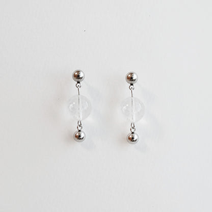 Summertime Vermeer|Dangling Clear Quartz Earrings (Limited Edition)