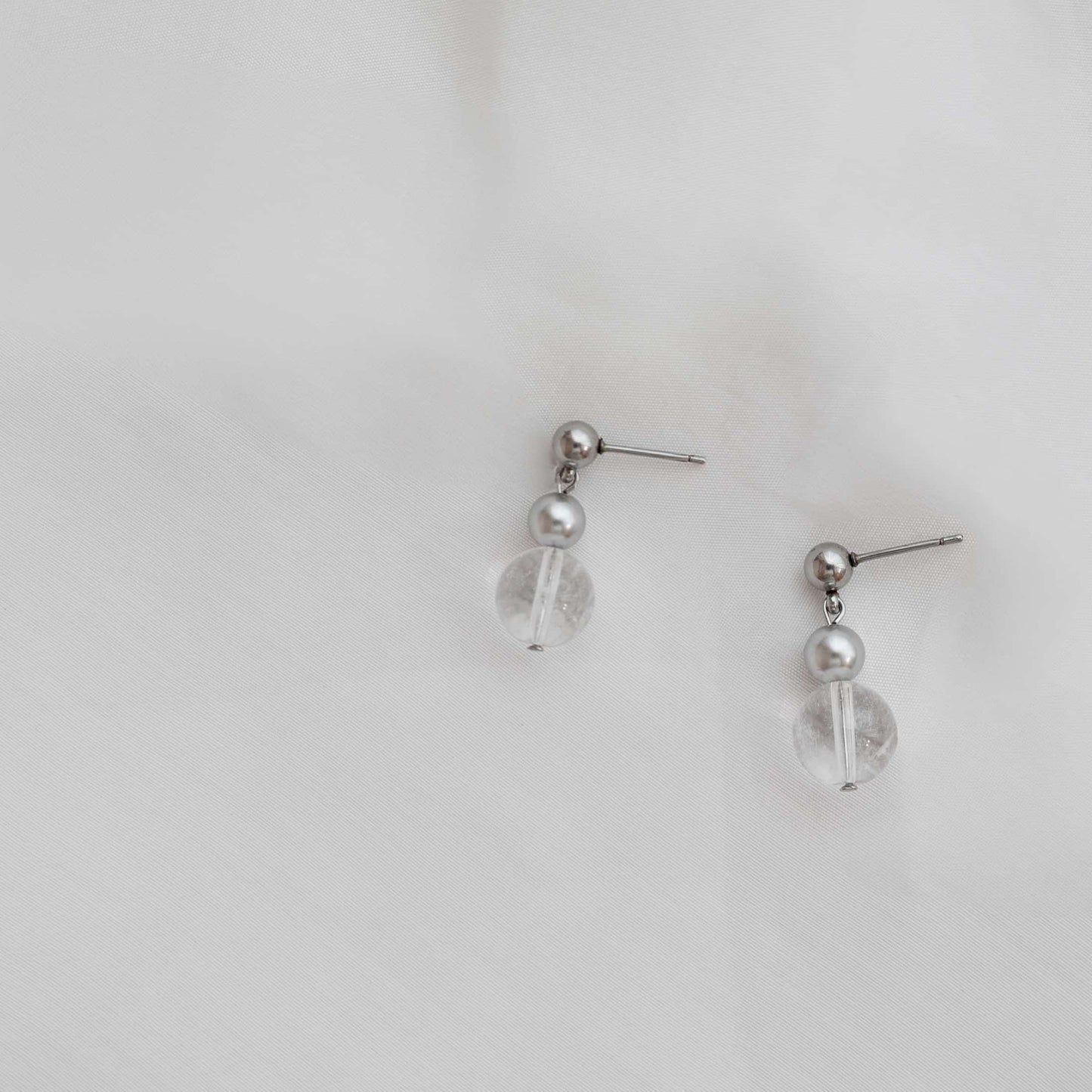 Summertime Vermeer|Clear Quartz Madama Grey Pearl Earrings (Limited Edition)