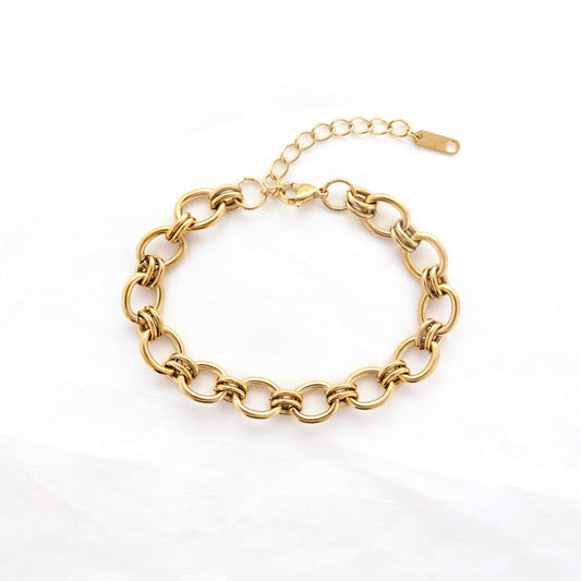 Interlocking Clasp Bracelet