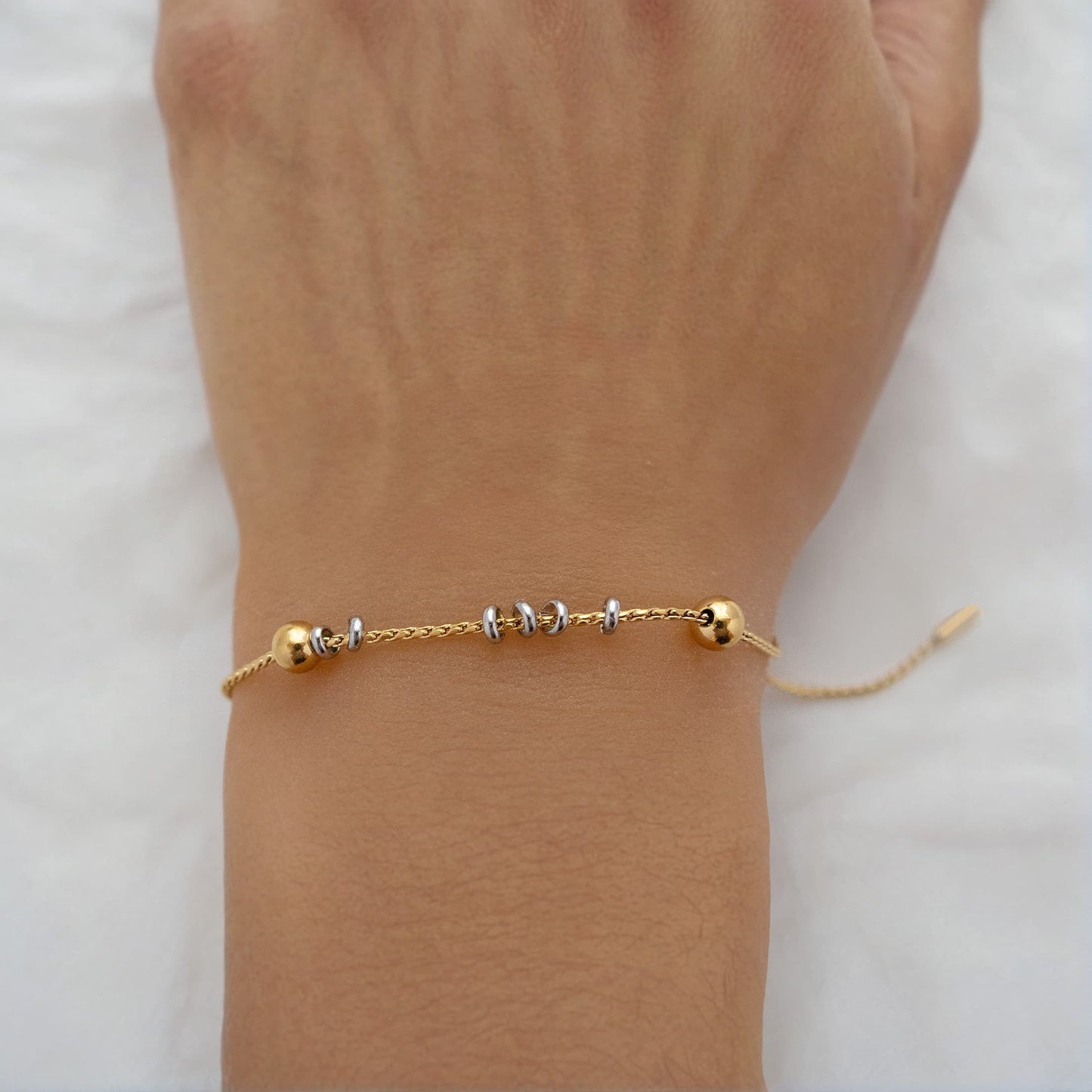 Silver Lining Gold String Bracelet (Adjustable)